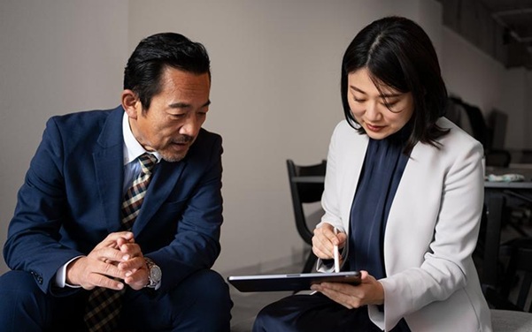 Guiding Senior Leaders: The True Value of Professional Coaching